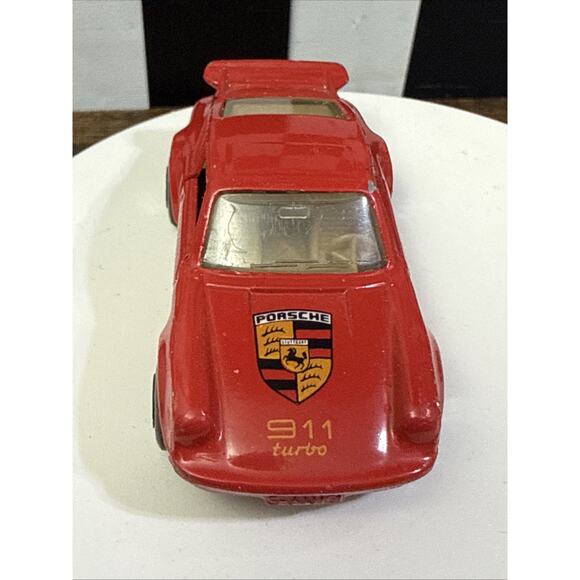 Matchbox 1978 Porsche 911 Turbo Red - Doors Open - Picture 5 of 9